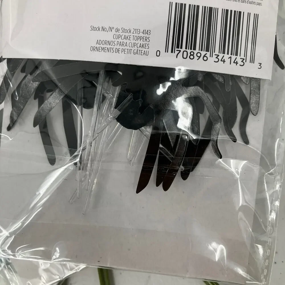 Wilton Black Halloween Accordion Spider Paper Plastic Tooth Pick Cupcake Toppers